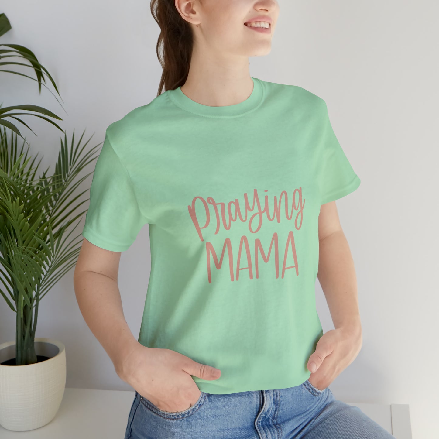 Praying Mama T-Shirt - Friends of the Faith