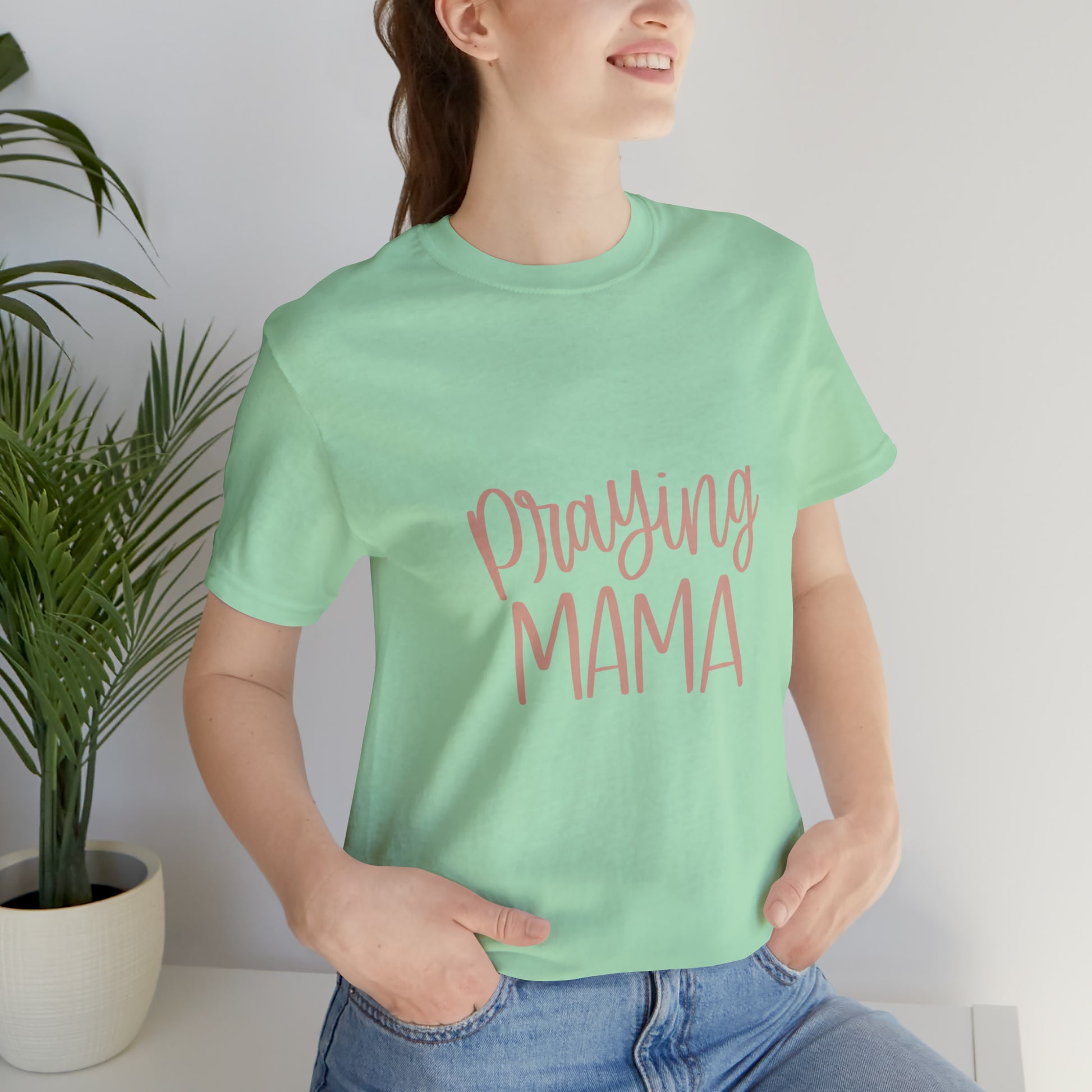 Praying Mama T-Shirt - Friends of the Faith